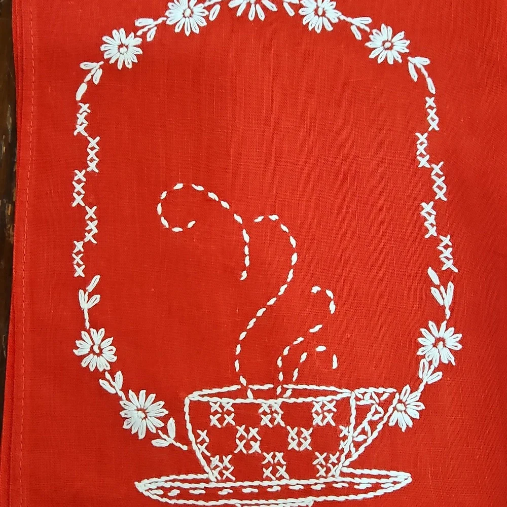 RED WHITE TEACUP HAND EMBROIDERED VINTAGE TEA‎ TOWELS SET 2